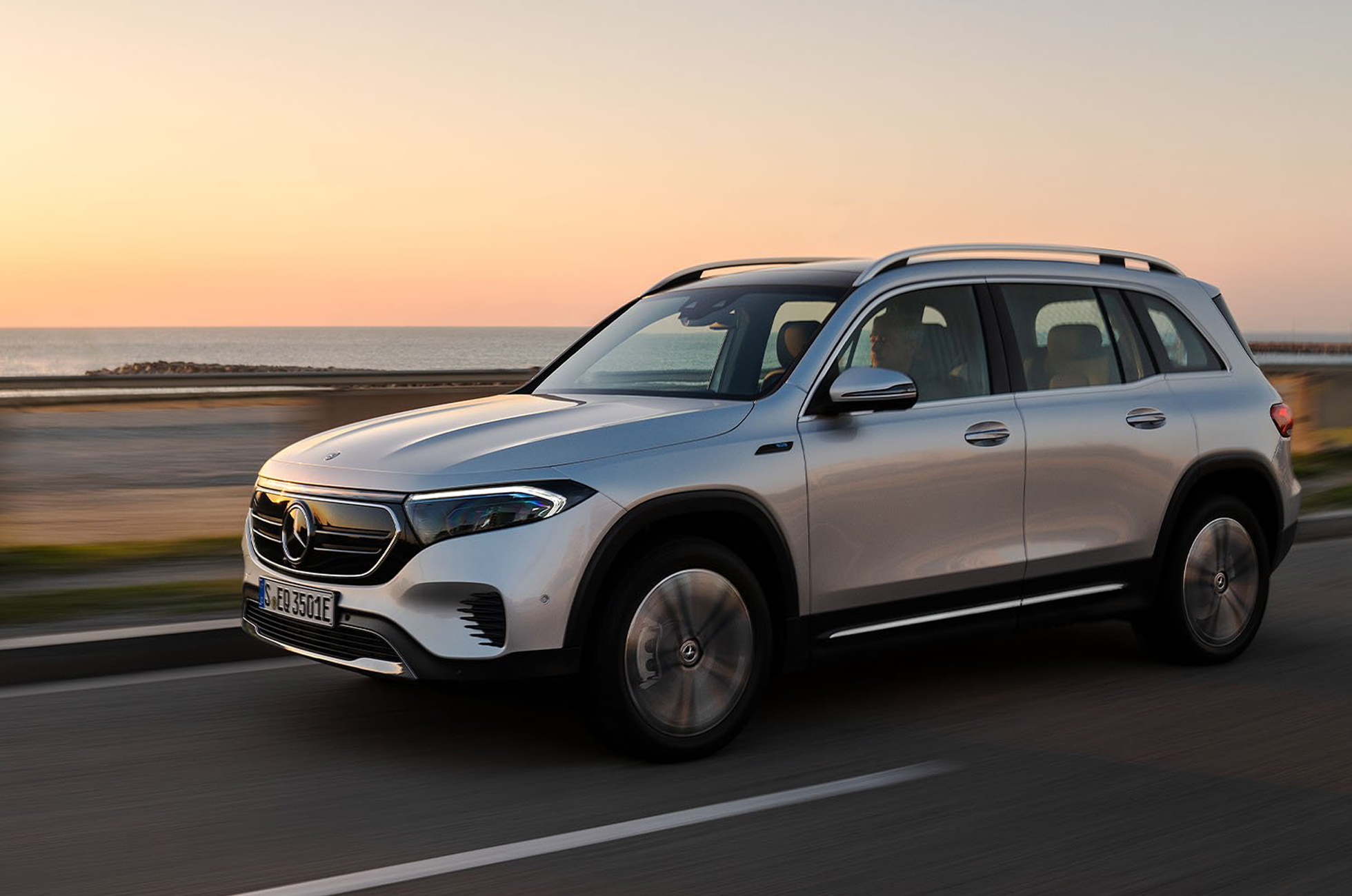 Сравнение Mercedes-Benz EQB vs BMW iX3